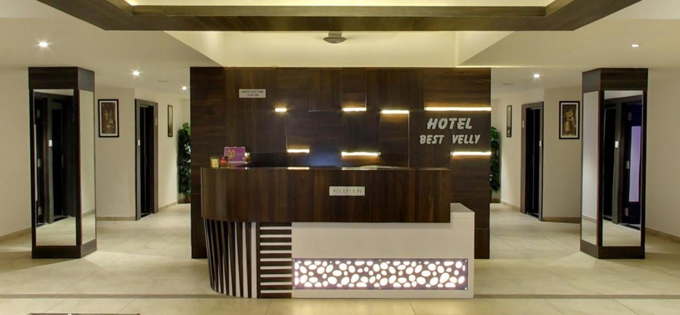 Hotel Best Velly Гандинагар Екстериор снимка