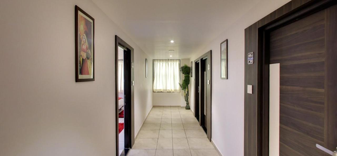 Hotel Best Velly Гандинагар Екстериор снимка